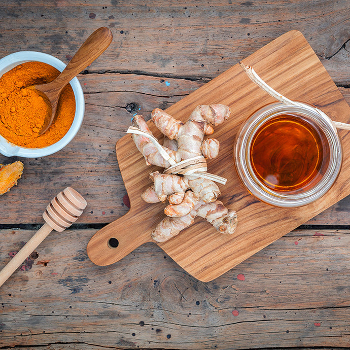 DIY Turmeric and Collagen Face Mask for Inflammation